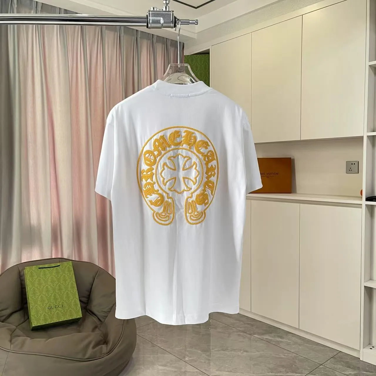 🅿️200 ch Crow* 2025 spring and summer new style Sanskrit horseshoe cross cross vacuum embroidery short-sleeved t-shirt custom fabric 300g same style for men and women Size: S M L XL XXL Five codes Color: black white